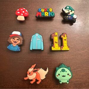 Assorted Jibbitz Bundle 8 pieces